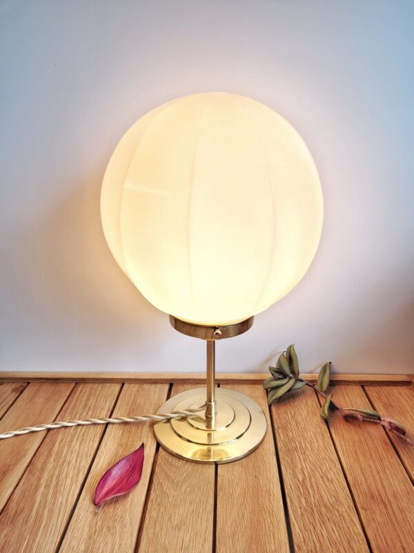 Lampe globe rose laiton dore