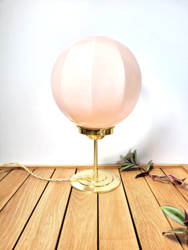 Lampe globe rose laiton dore