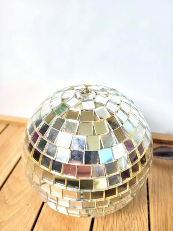 Petite boule a facettes disco 15cm 03