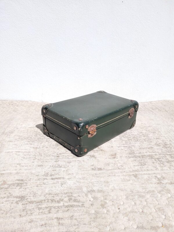 Petite valise ancienne vert anglais 04