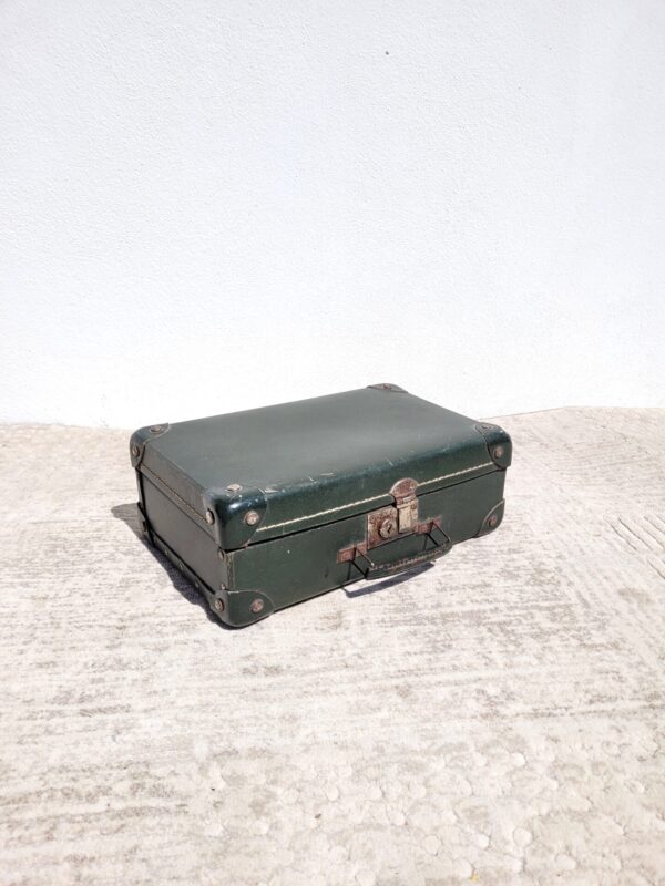 Petite valise ancienne vert anglais 06