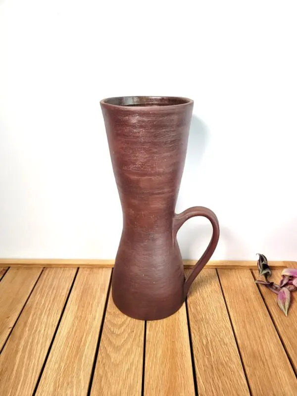 Vase avec anse ceramique signee 06