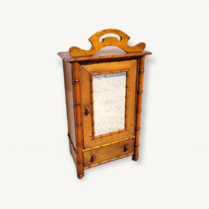 Armoire de poupee bambou 1900 01