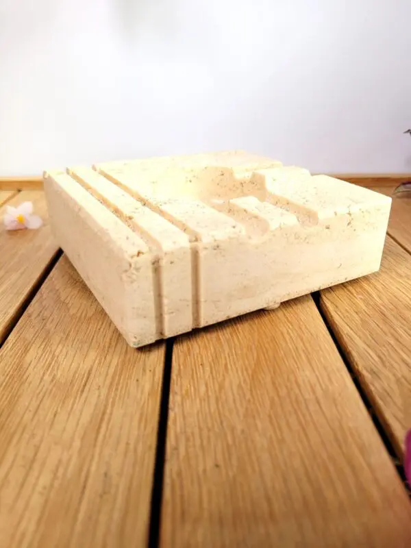 Cendrier design en travertin 03