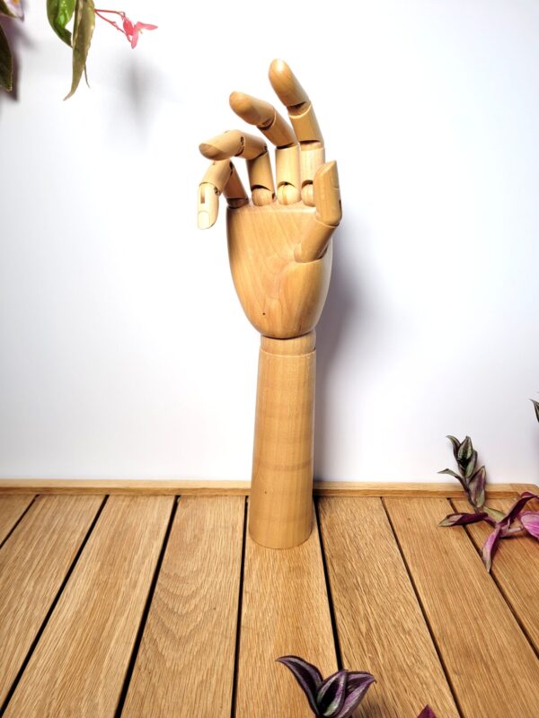 Mannequin presentoir main deco articulee en bois 35cm 06