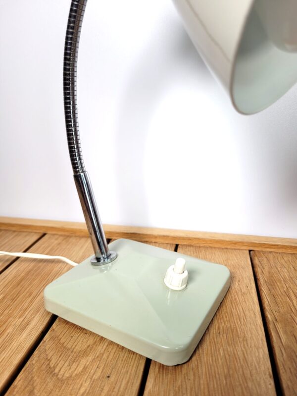 Petite lampe flexible vintage grise 04