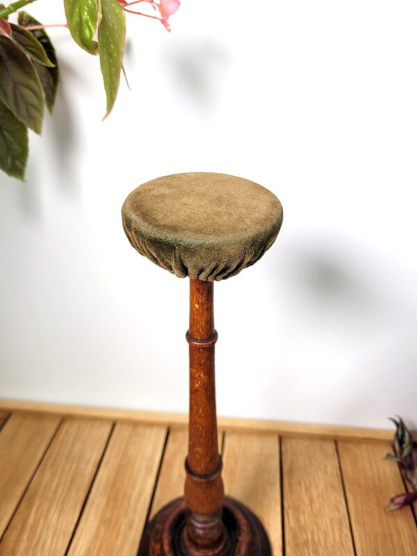 Porte chapeau ancien 31cm bois velour 03