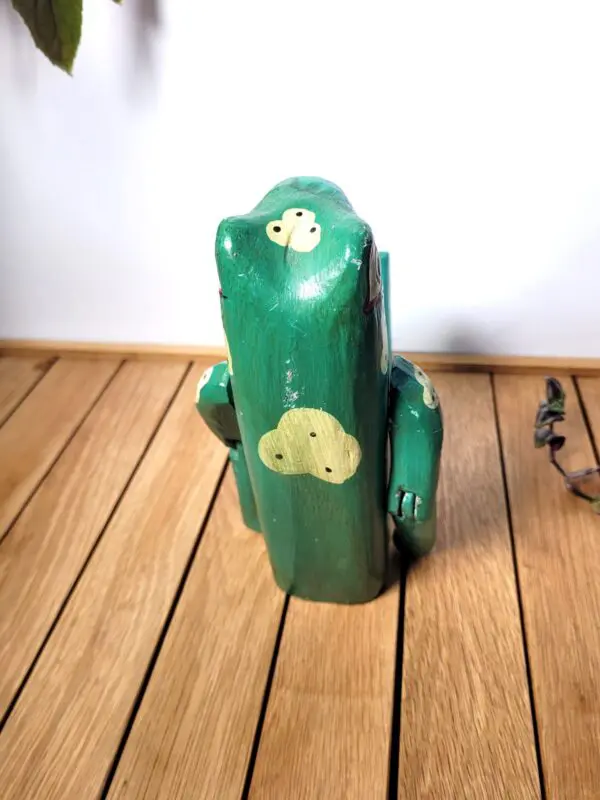 Figurine articulee grenouille bois peint 02