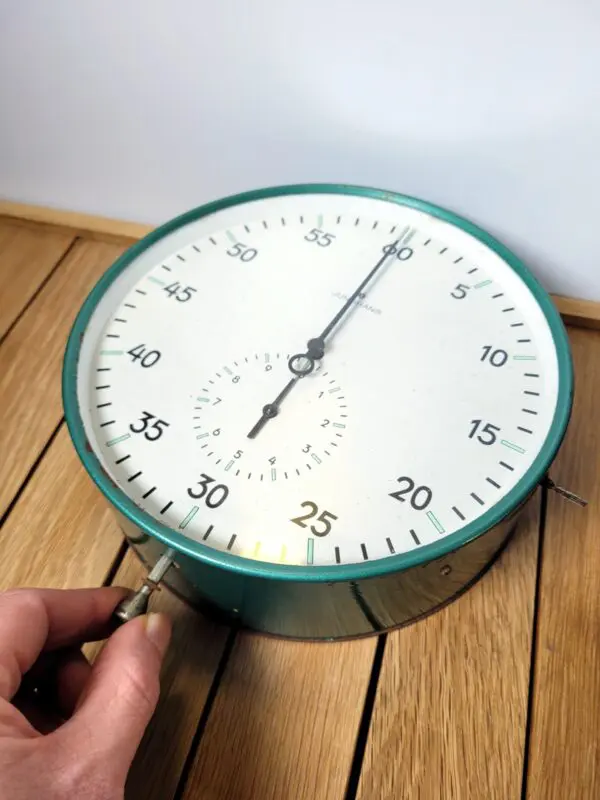 Grand chronometre mural Junghans 1960 04