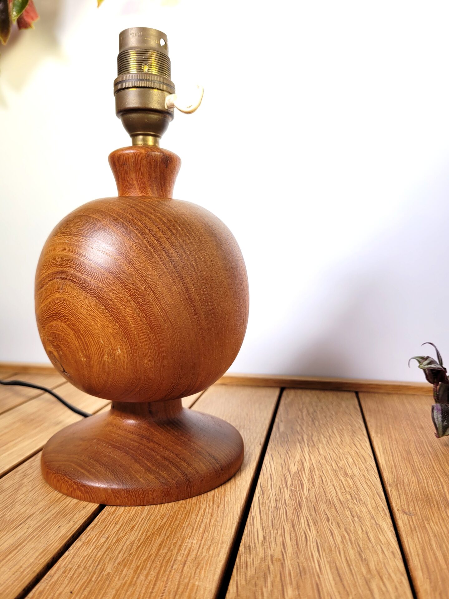 Pied de lampe en bois vintage