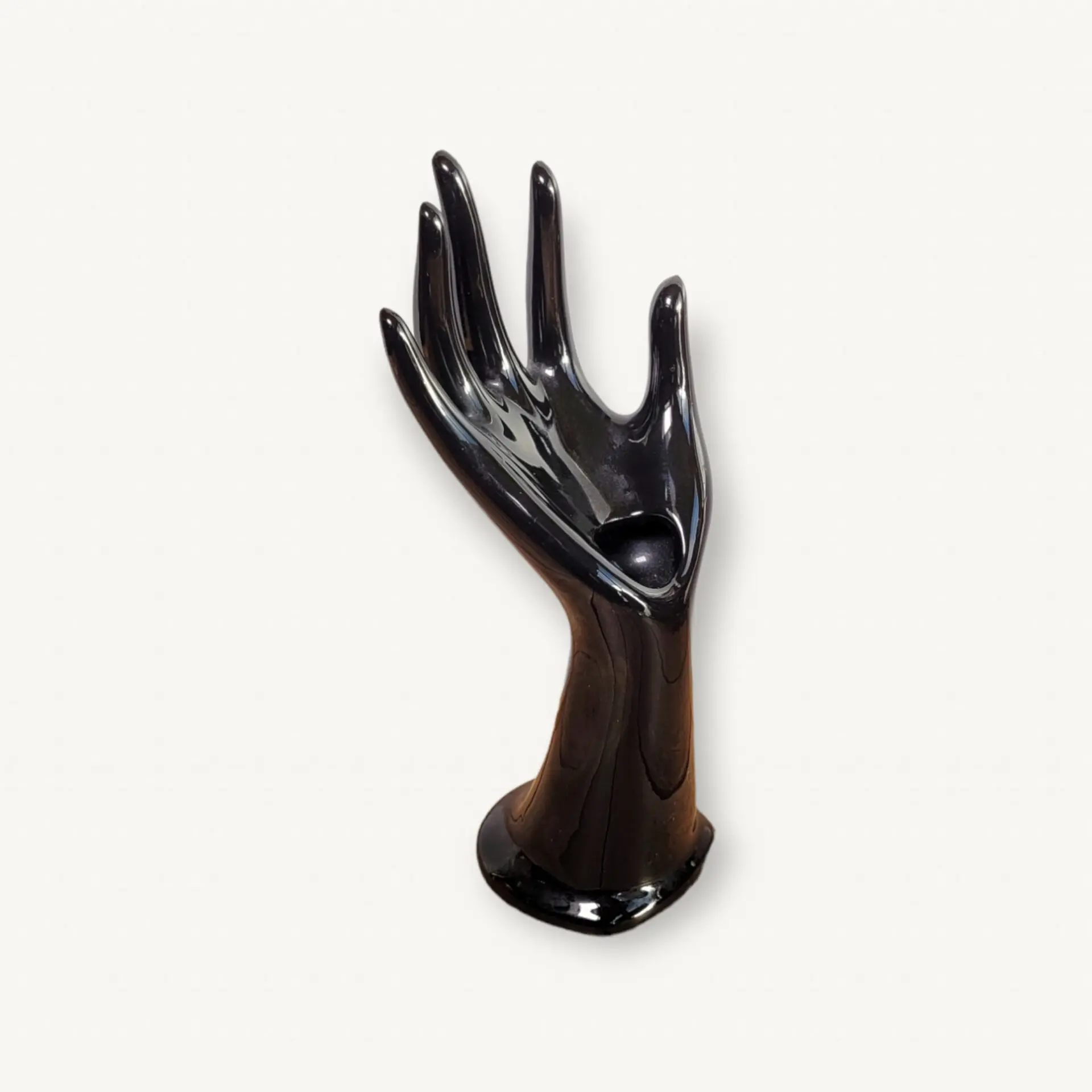 Main baguier soliflore ceramique noire 02