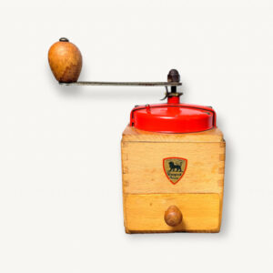 Moulin a cafe ancien Peugeot rouge 01