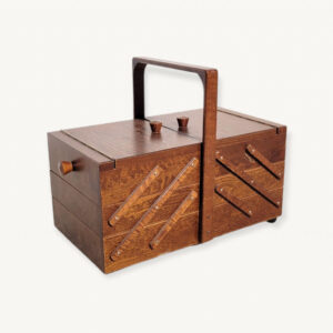 Travailleuse boite a couture vintage 01