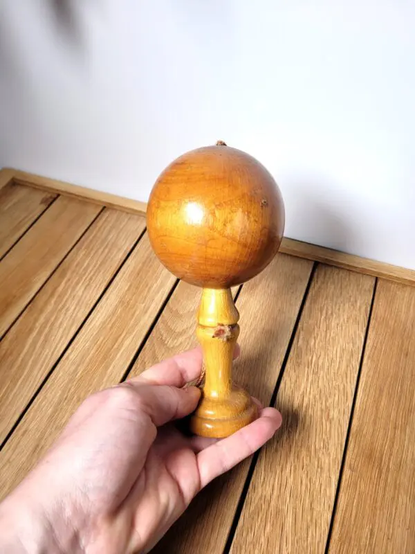Bilboquet Ancien En Bois De Buis - Jeu Rétro, Parfait état