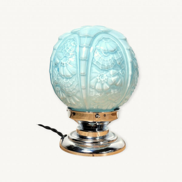 Lampe globe vintage opaline chrome 01