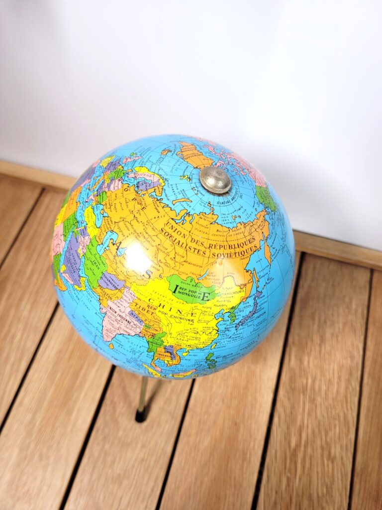Ancien Jouet En Tôle – Globe Terrestre Mappemonde – Angleterre Vers 1940 – Avec Boîte D'origine