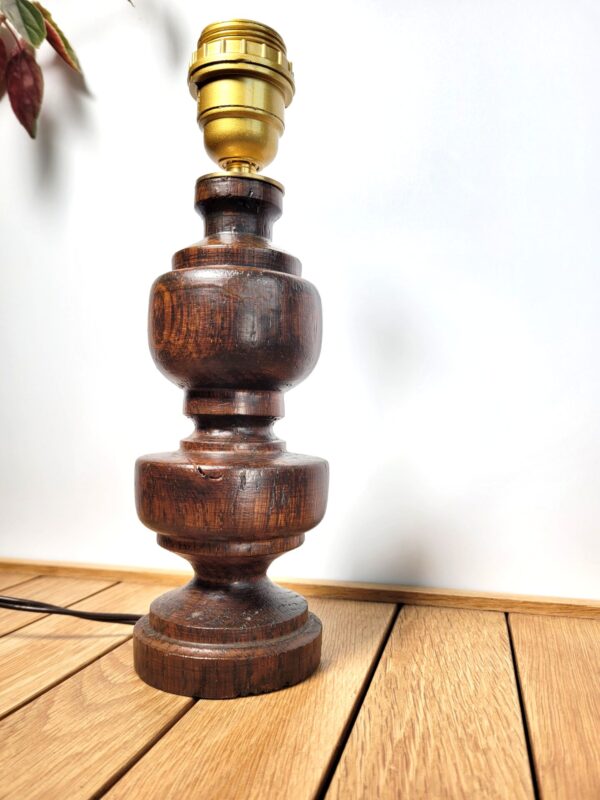 Pied de lampe vintage en bois tourne 05