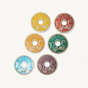 Sous verres vintages metal colore 10 cent 01