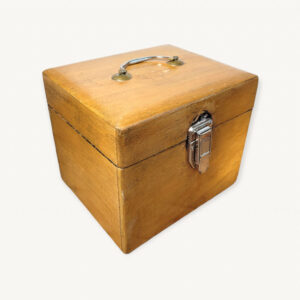 Boite vintage en bois 01