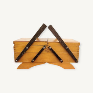 Petite travailleuse boîte à couture jouet 01