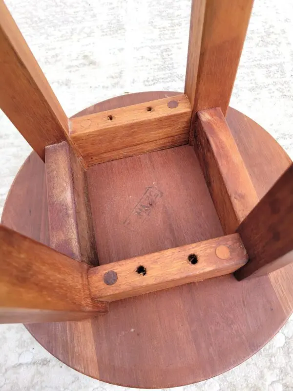 Tabouret bas en bois FSC 02