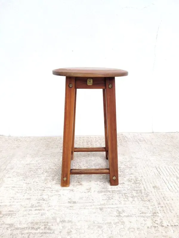 Tabouret bas en bois FSC 07