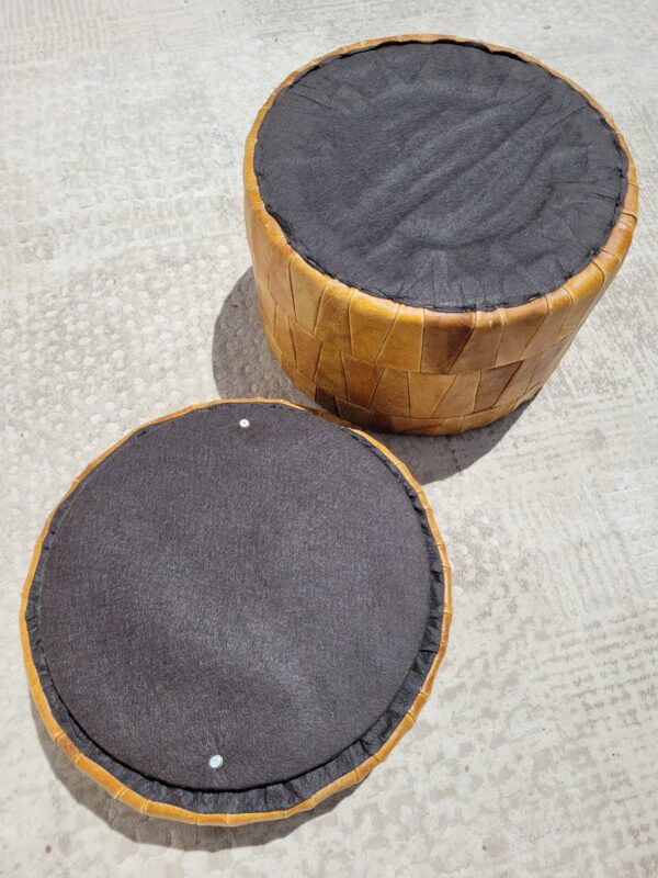 Pouf coffre en patchwork cuir De Sède 1970 02
