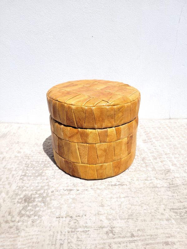 Pouf coffre en patchwork cuir De Sède 1970 06