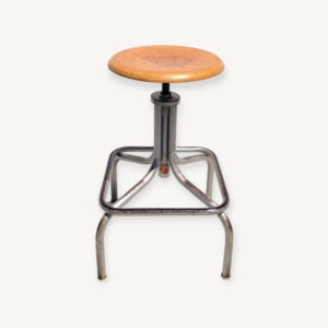 Tabouret d'artiste Heliolithe 1950 gris 01