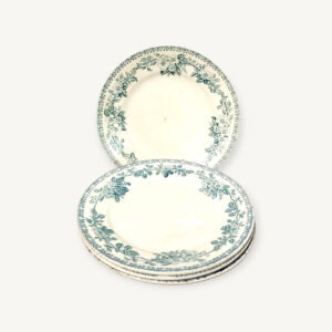 4 Assiettes anciennes Terre de fer service Guadeloupe 01