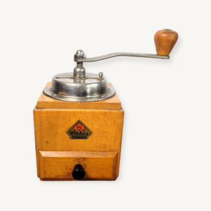 Ancien moulin à café Dienes 01