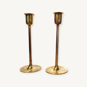 Paire de bougeoirs en laiton chandeliers 01