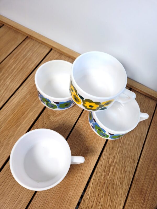 Set de 4 tasses vintages Lotus de Arcopal 04