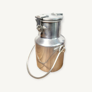 Grand pot à lait en aluminium 06