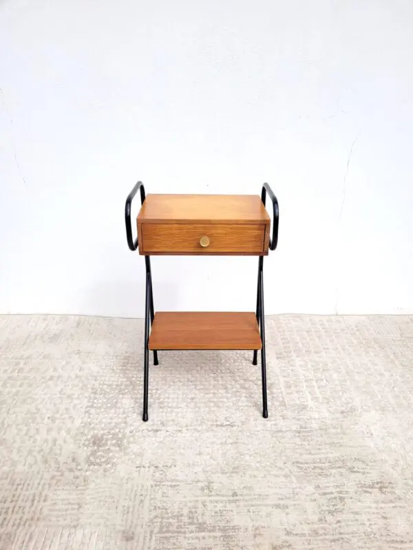 Table de chevet d'internat 1950 01