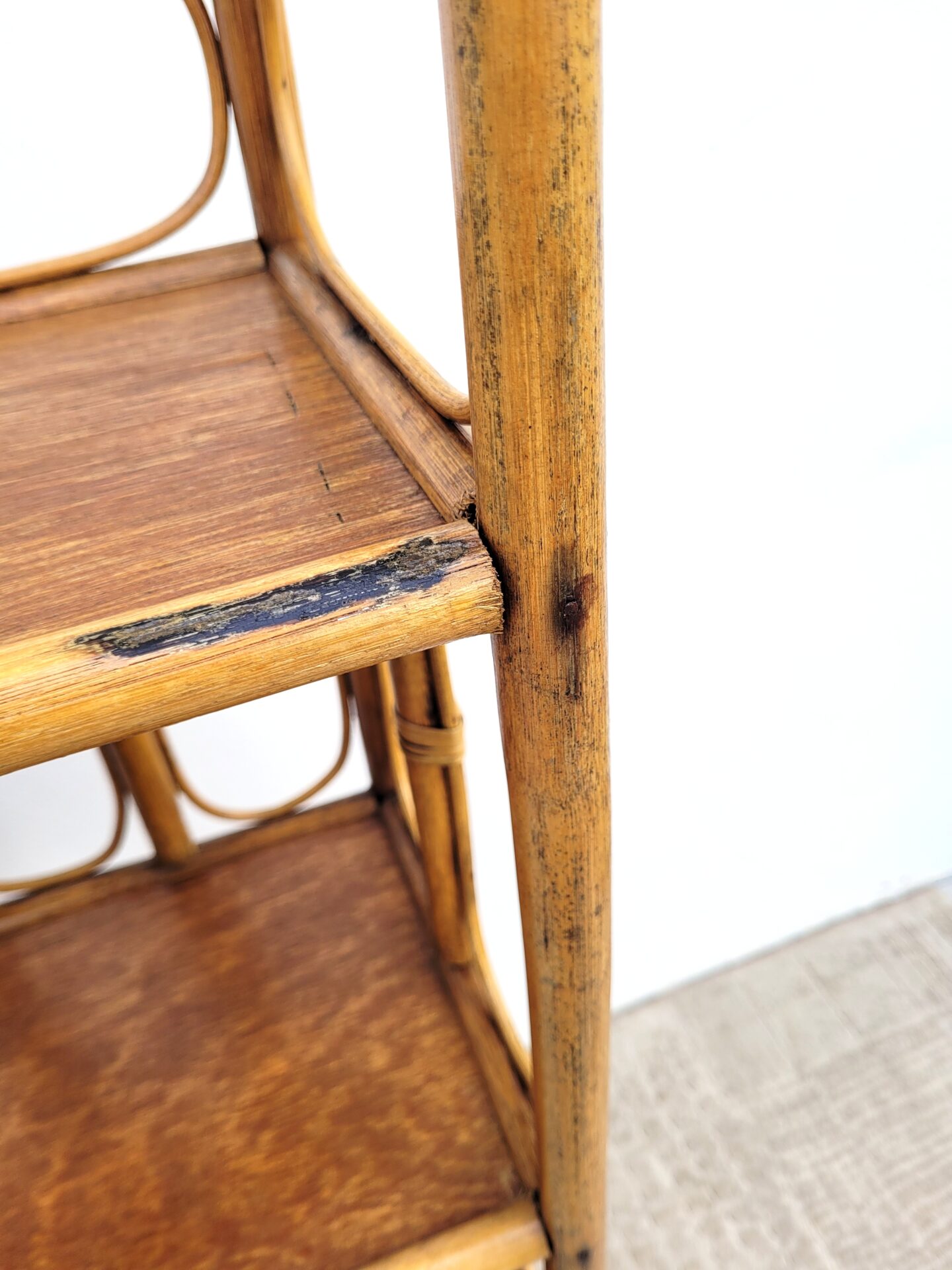 Grande étagère en rotin vintage 07