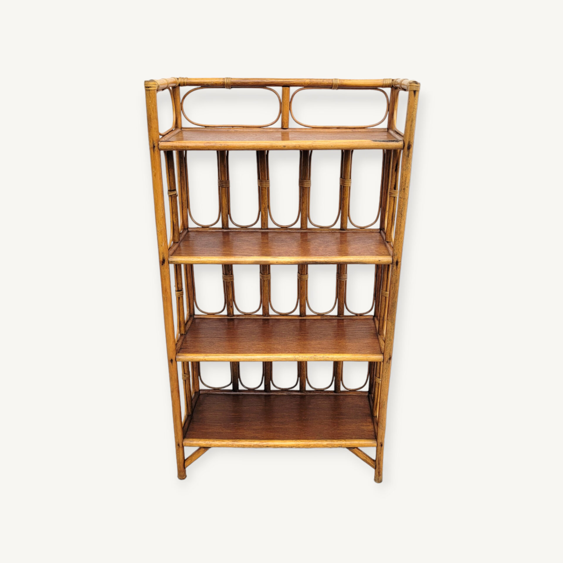 Grande étagère en rotin vintage 10