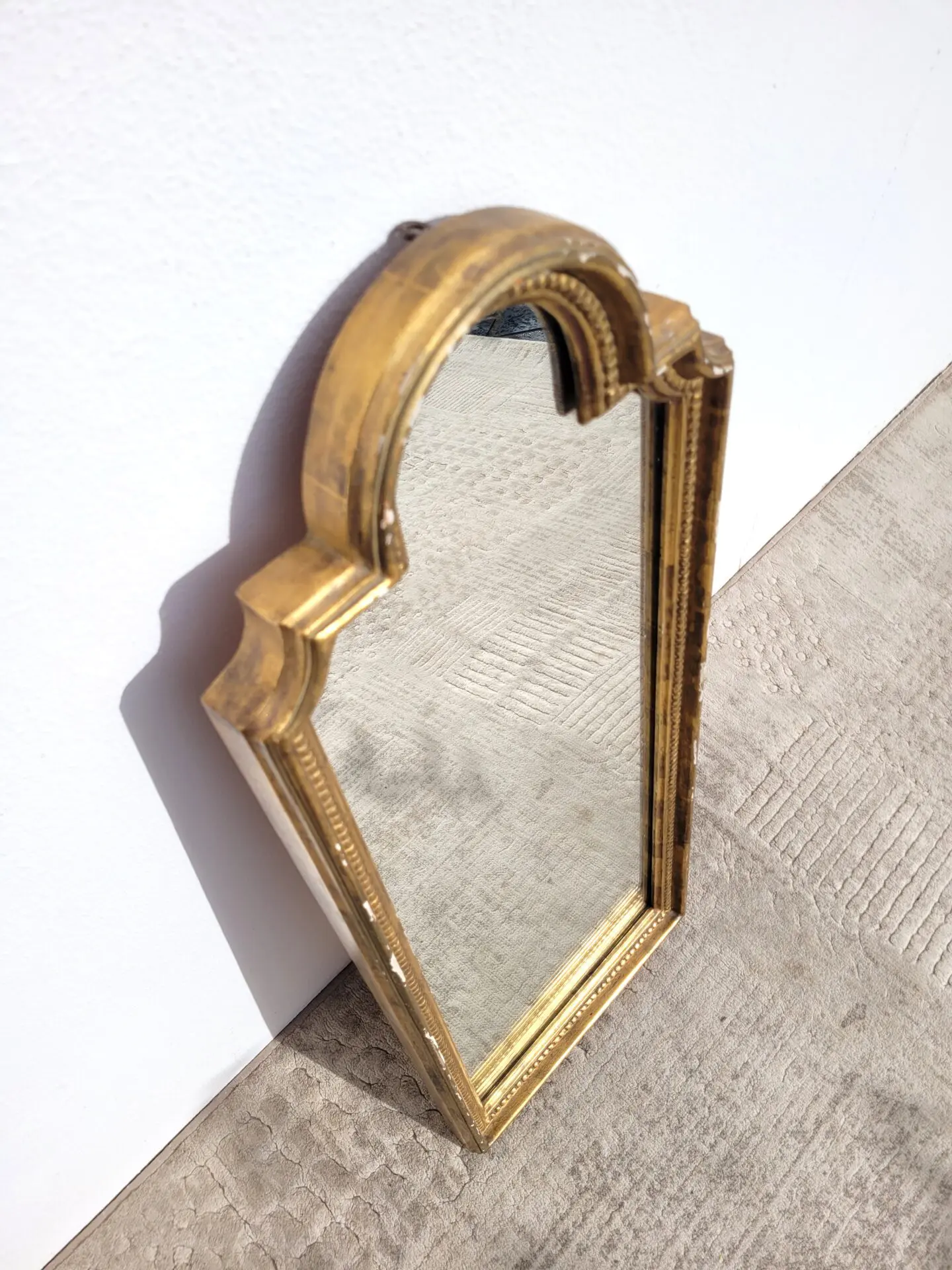 Miroir étroit bois doré perlé 1960 02