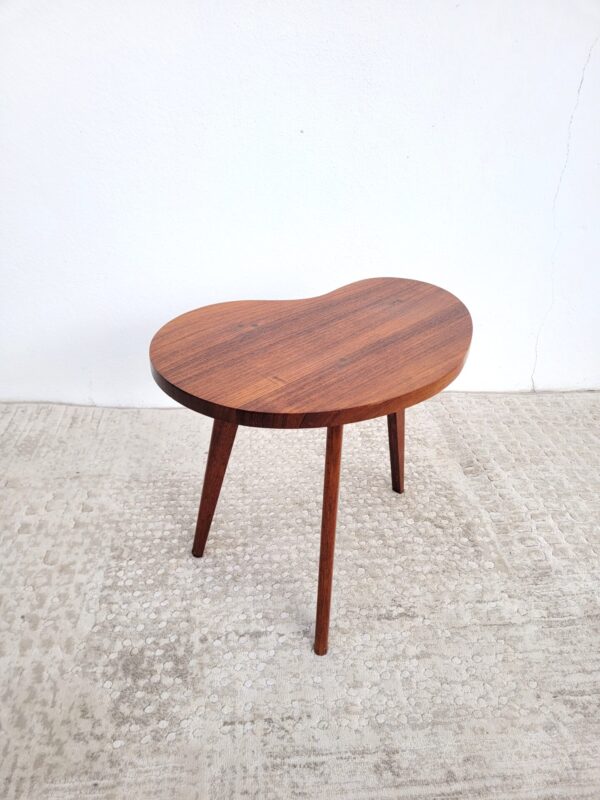 Petite table d'appoint haricot 1960 03