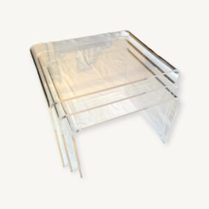 Tables basses gigognes en plexiglas 06