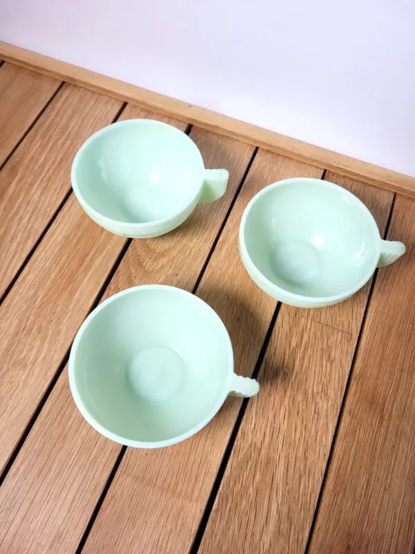 Trio de tasses vintages opaline menthe 03