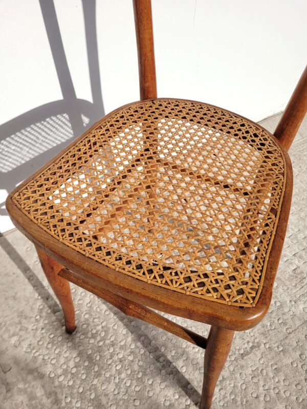 Chaise bistrot ancienne en bois et cannage rotin 04