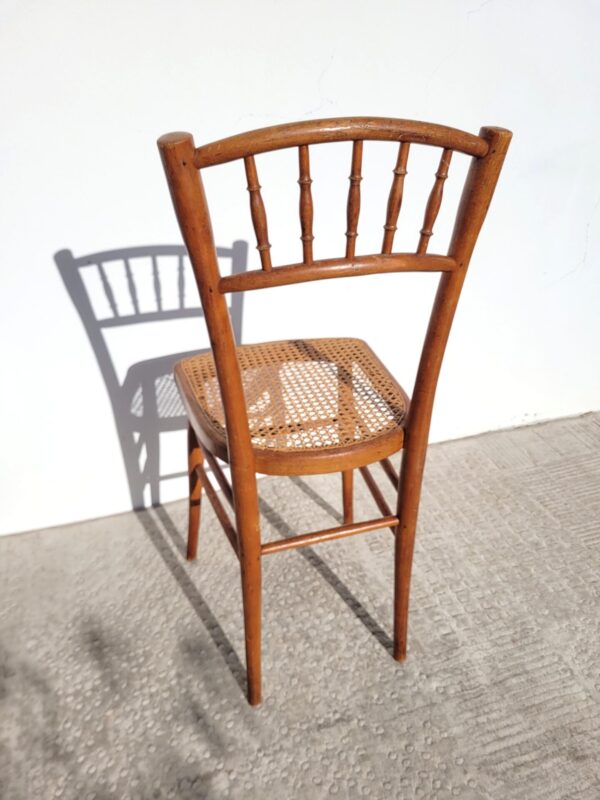 Chaise bistrot ancienne en bois et cannage rotin 05