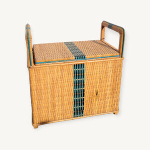 Coffre à jouets vintage en rotin 1960 08