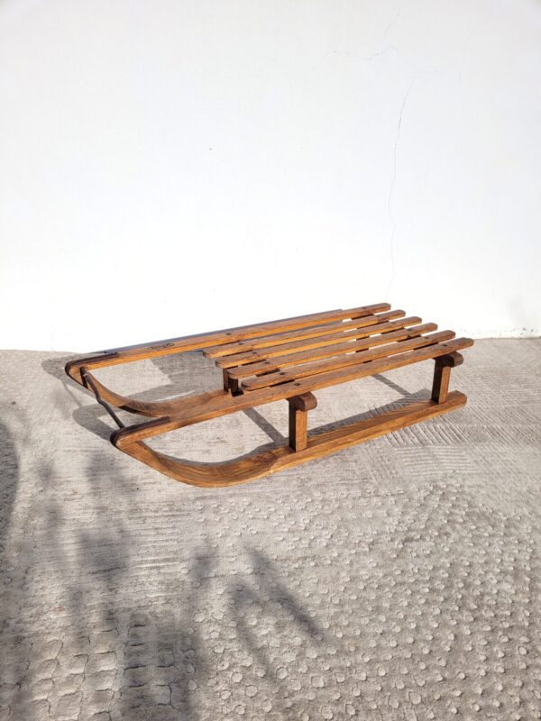 Luge vintage La Hutte 90cm en bois 01