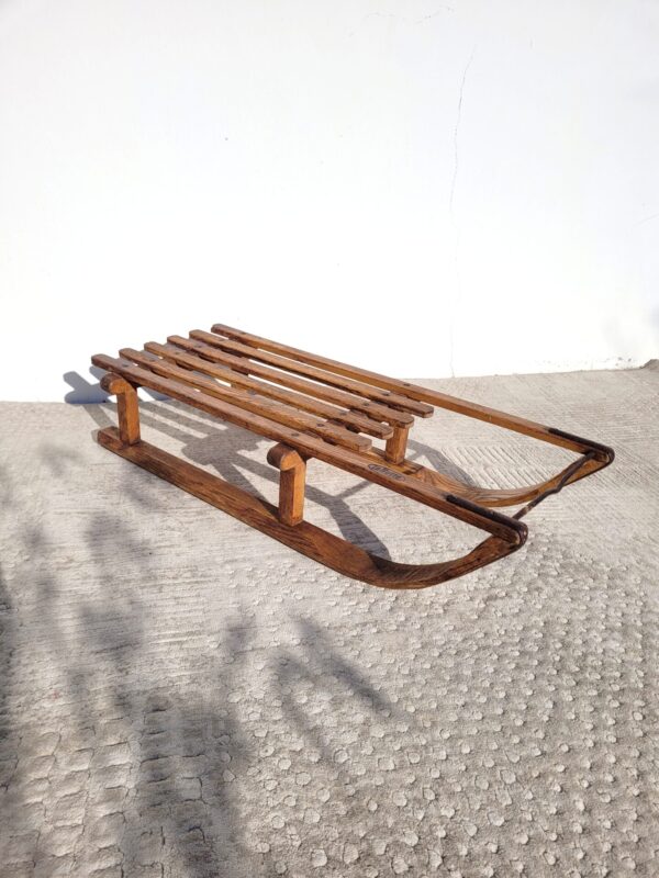 Luge vintage La Hutte 90cm en bois 02