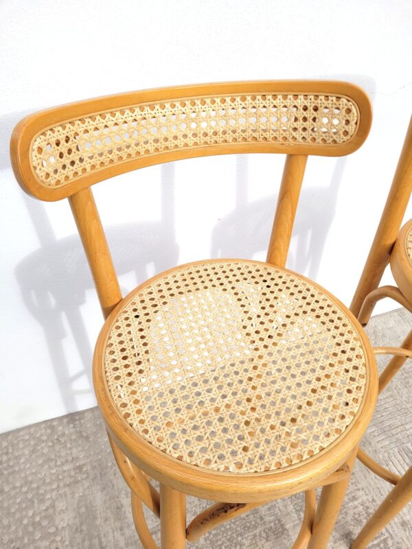 Paire de tabourets haut bois et cannage rotin 06
