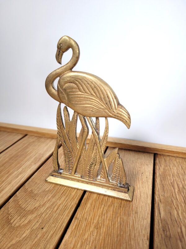 Statuette bas relief de flamand rose en laiton 04