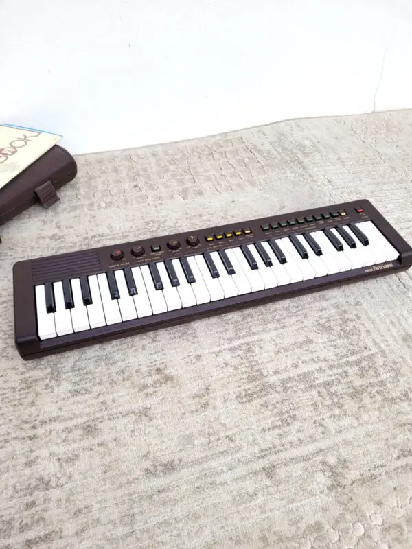 Synthé yamaha vintage Portasound PS 3 1980 02