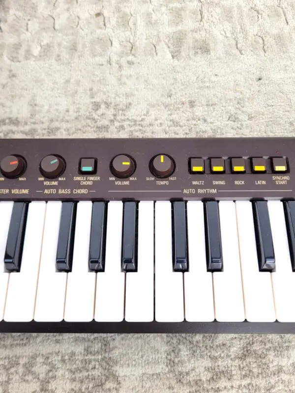 Synthé yamaha vintage Portasound PS 3 1980 04
